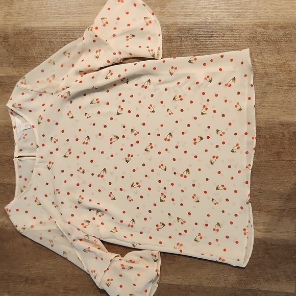 LC- Lauren Conrad- Bow Top Cream with Cherries. SIZE XS - Picture 2 of 8